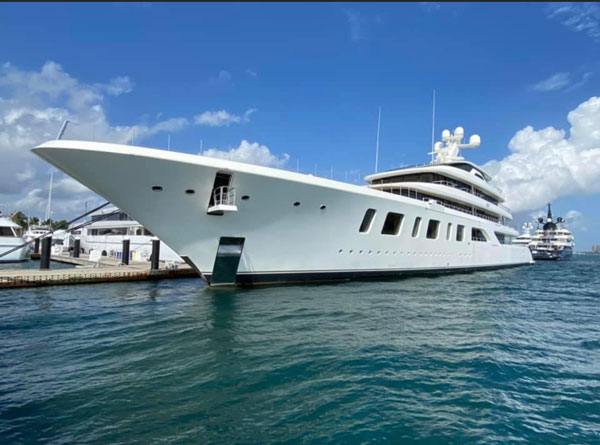 Superyachts-Jupiter-FL