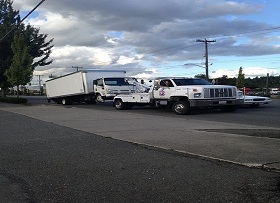 Semi-Truck-Tow-Capitol-Hill-WA