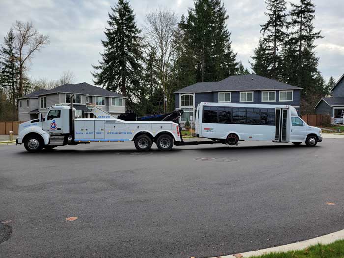 Semi-Truck-Tow-Seattle-WA