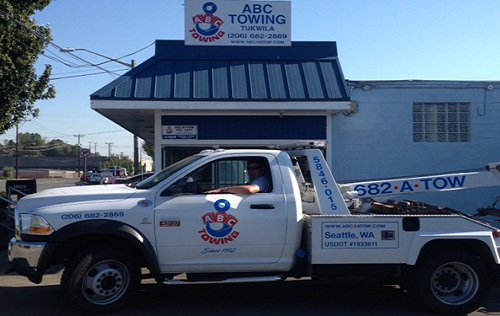 Semi-Truck-Towing-Company-SeaTac-WA