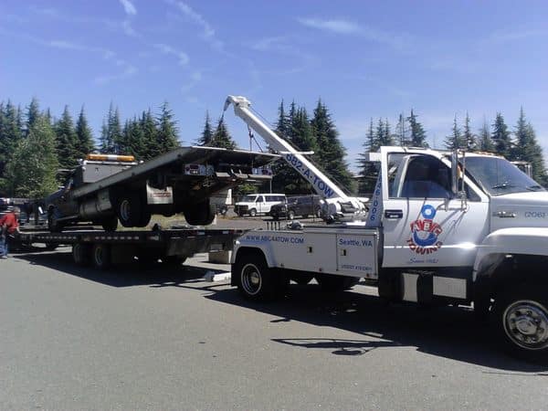 Car-Accident-Tow-Trucks-Downtown-Seattle-WA