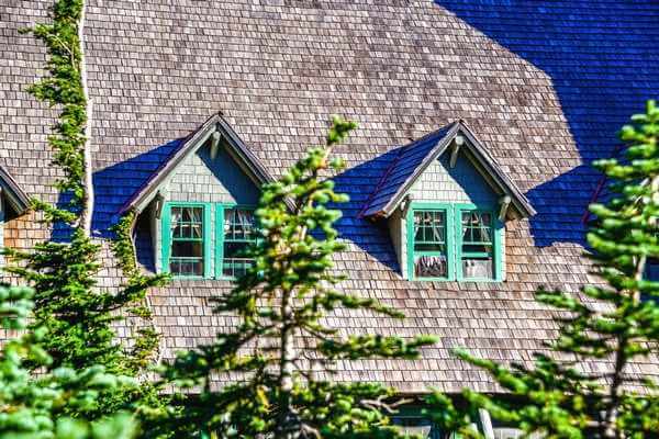 Expert Issaquah cedar shake roof maintenance in WA near 98027