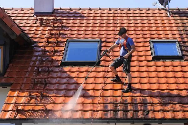 Trusted Bellevue roof cleaning near me in WA near 98006