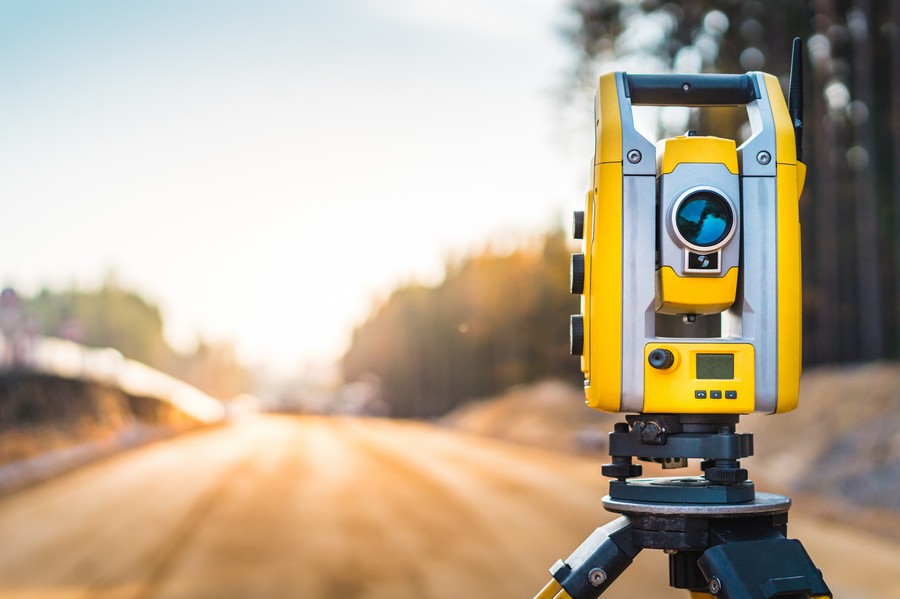 Professional Lakewood land surveyor in WA near 98498