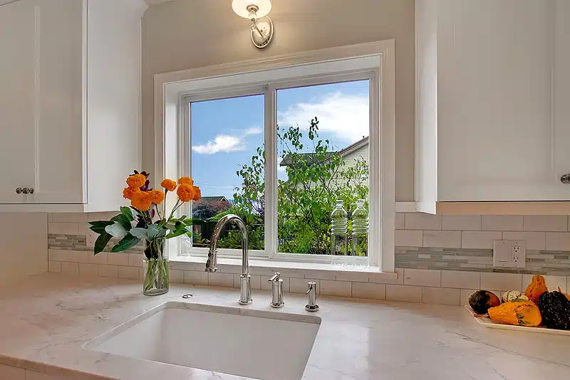 Shoreline Granite Backsplash